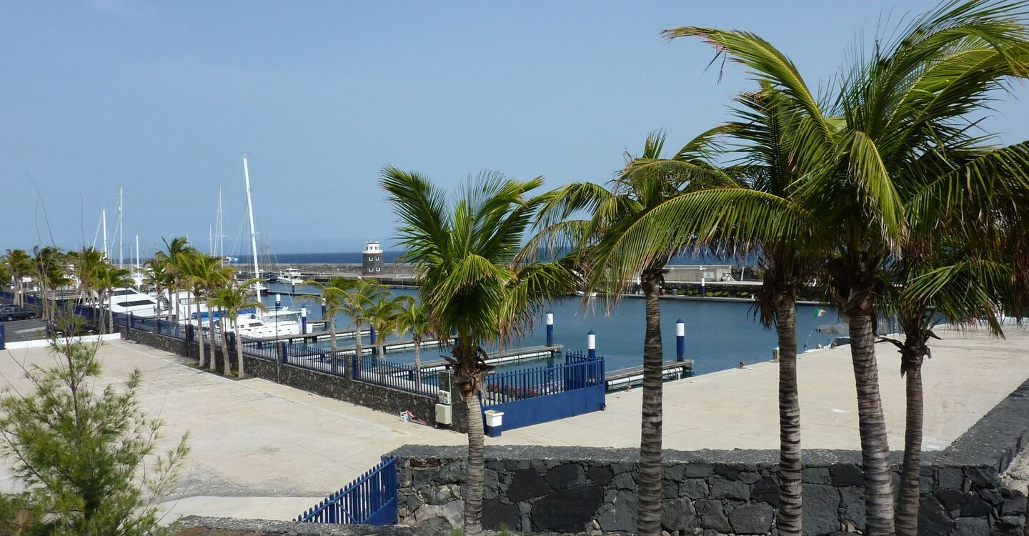 WL 1049 4 Lanzarote 28.91795 -13.702767 Blick auf den Hafen Puerto Calero