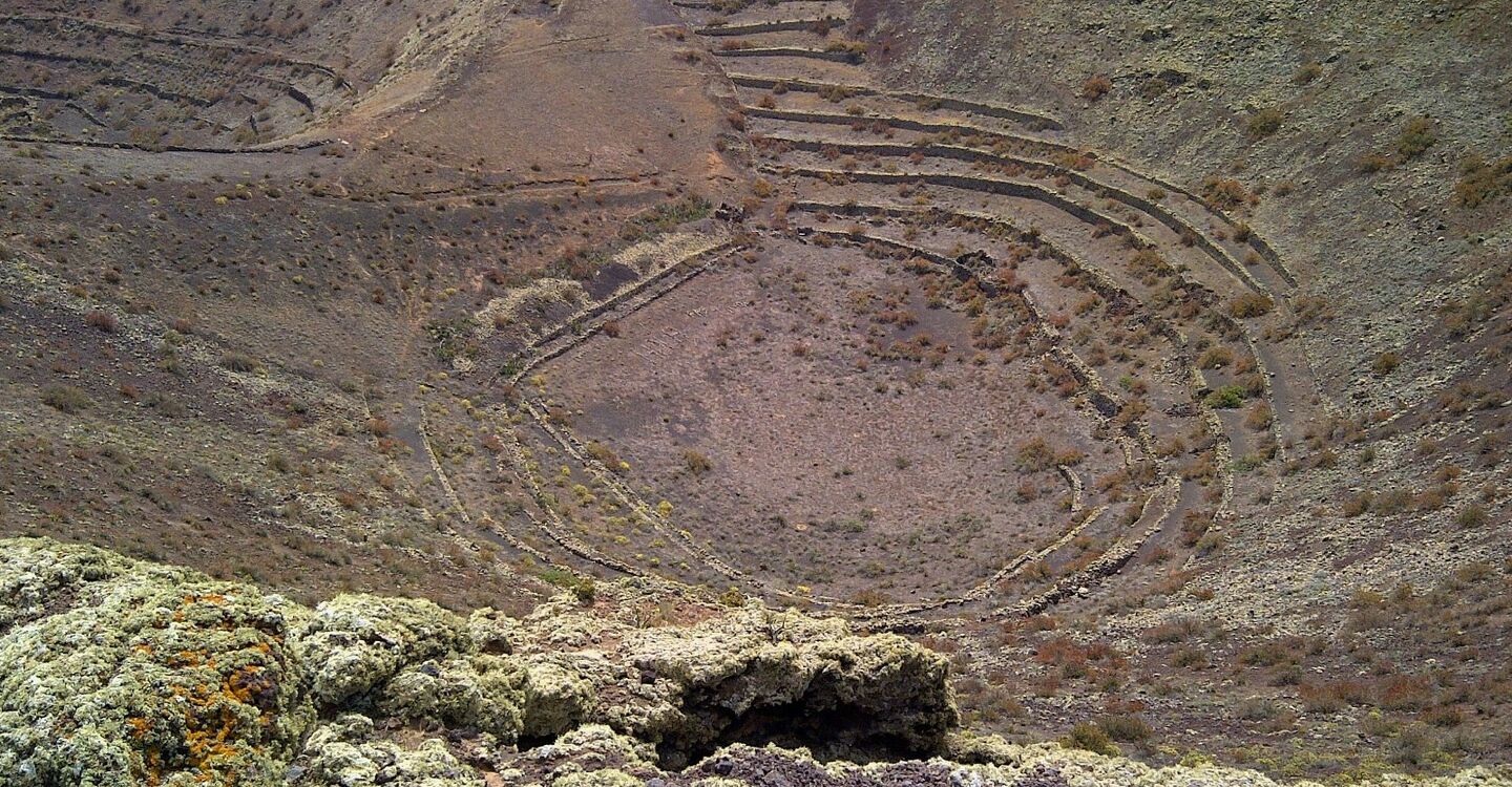 WL 1007 3 Lanzarote 29.170317 -13.500217 Blick in den Vulkankrater des  Los Helechos