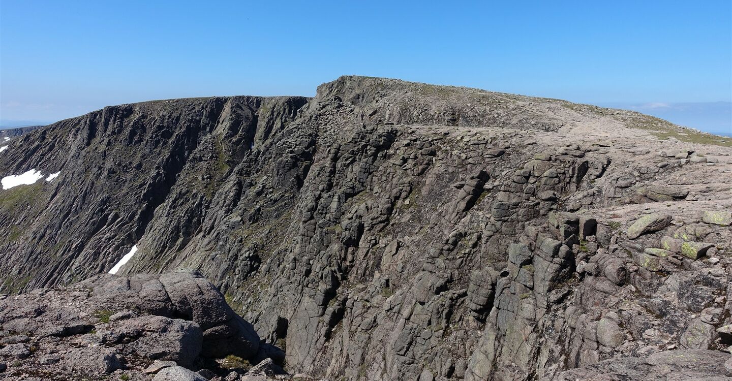 WSCH 1048 4 Gipfel von Braeriach 1296 m