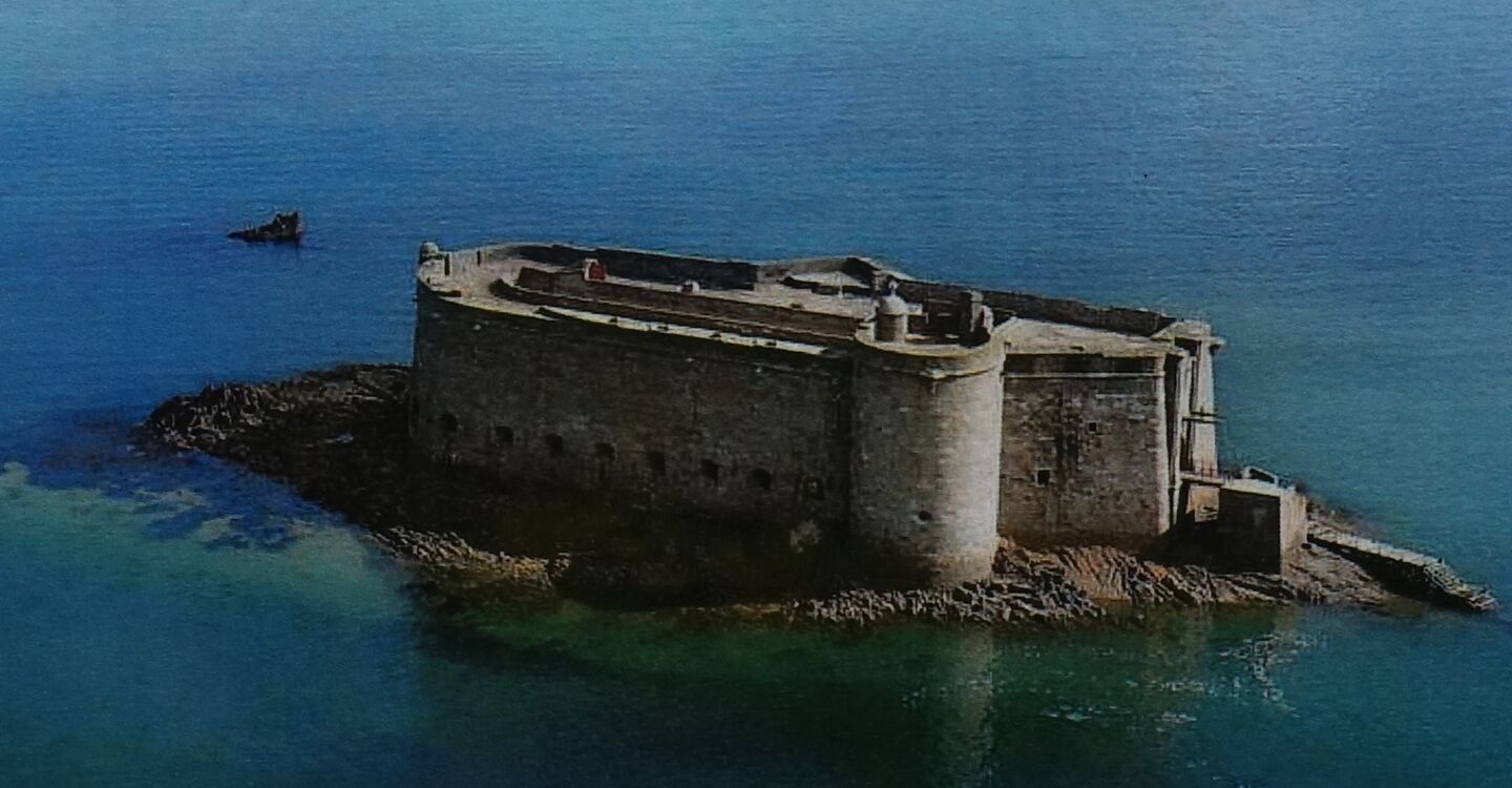 WB 1038 4 Chateau duTaureau