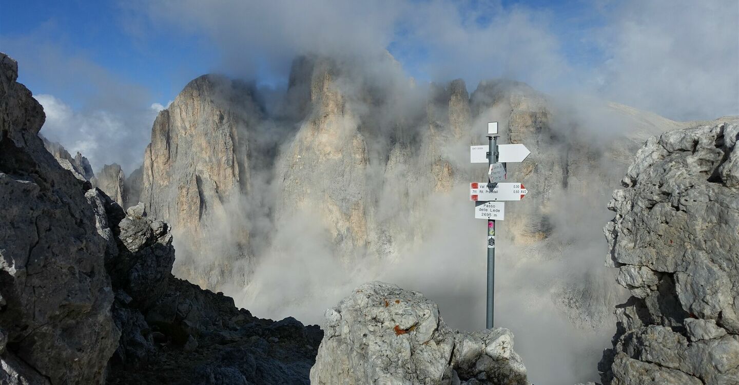 WKB2 1055 4 Faszinierende Bergwelten am Passo delle Lede.