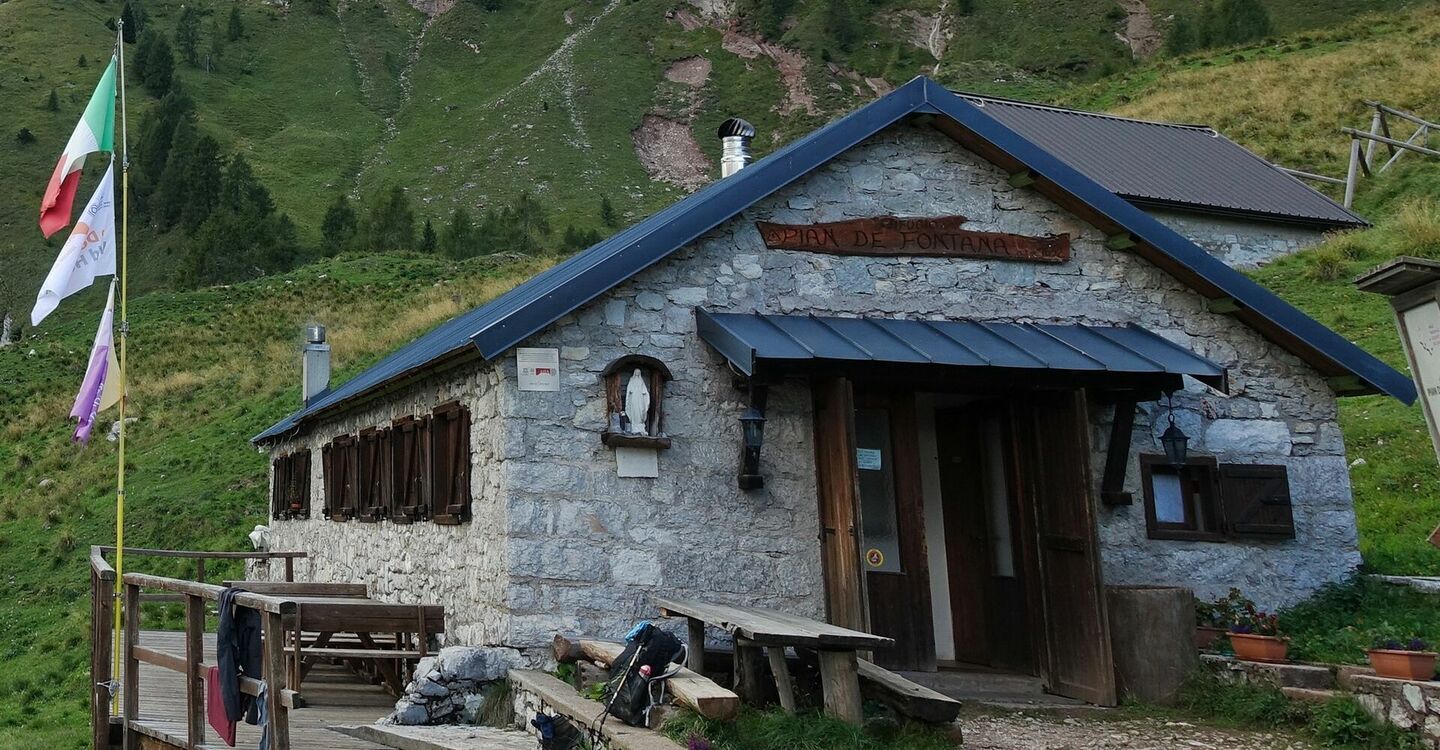 WKB1 1018 5 Das Rifugio Plan de Fontana.