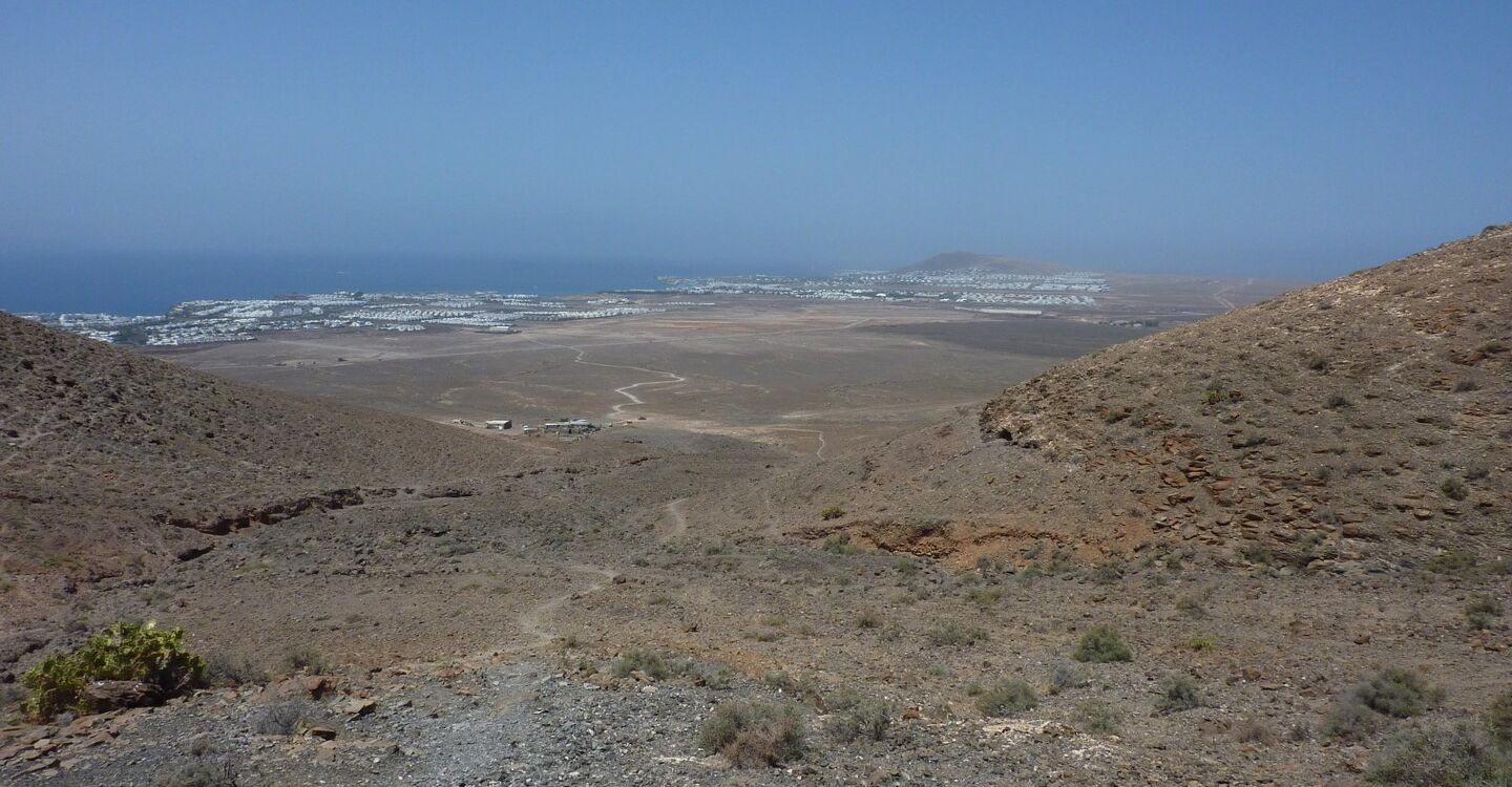 WL 1042 1 Lanzarote 28.877783 -13.7821 Blick von der Einsattelung Richtung Playa Blanca
