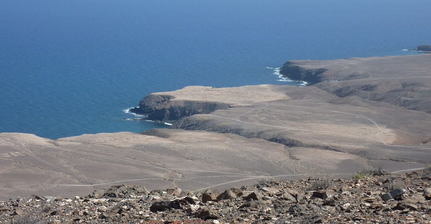 WL 1042 5 Lanzarote  28.873733 -13.782 Blick vom HÃ¶henweg Richtung SÃ¼dzipfel
