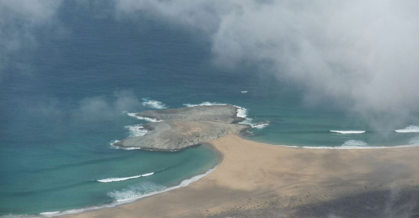 WFF 1066 4 Fuerteventura Blick vom Pico de la Zarza auf die Isla Isolote