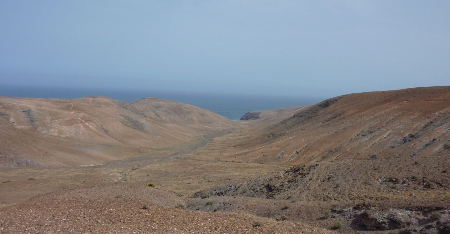 WL 1054 2 Lanzarote 28.920383 -13.75435 Blick in das Barranco de la Higuera