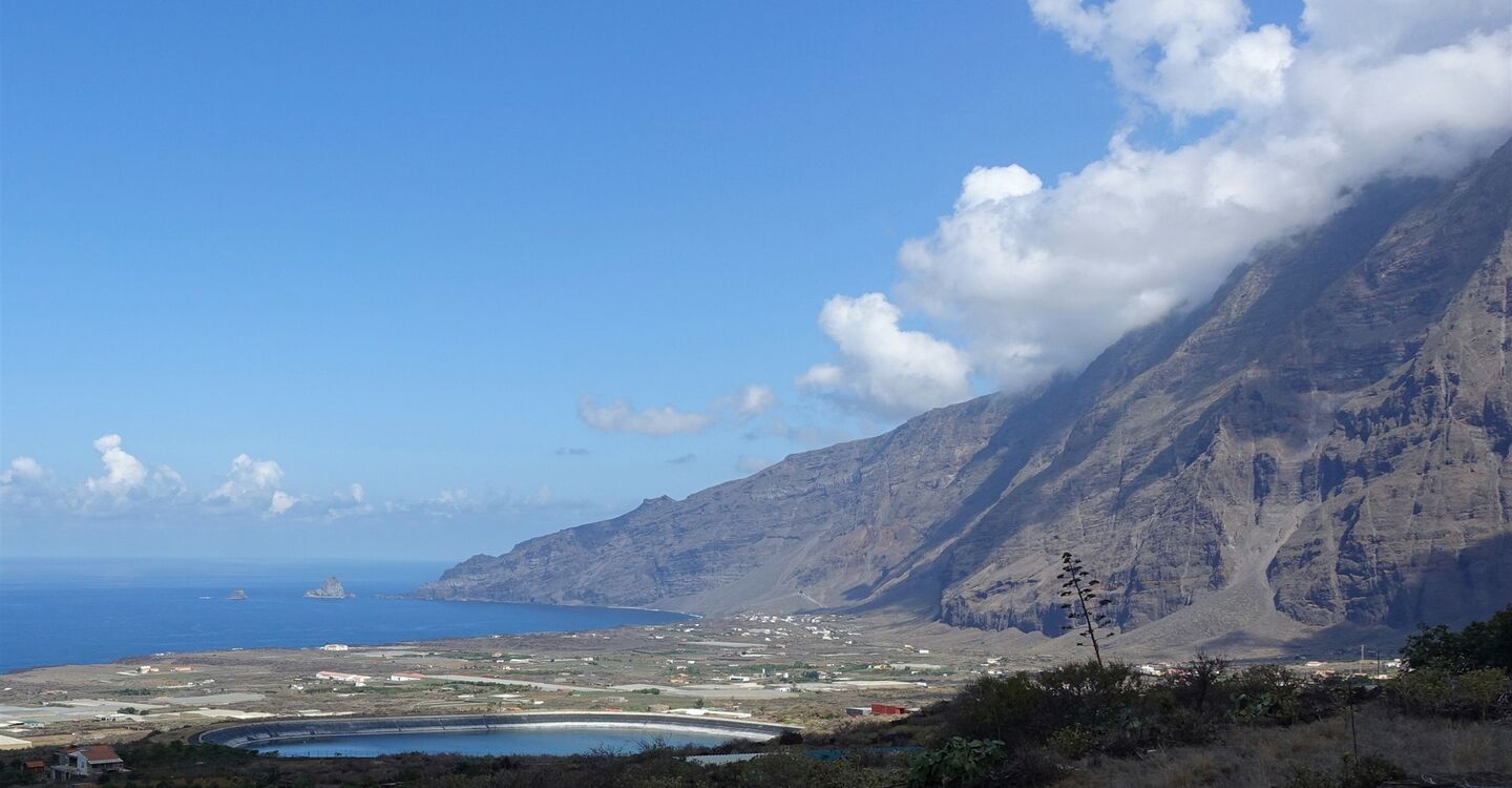 WEH 1024 1 Blick über das El Golfo Tal