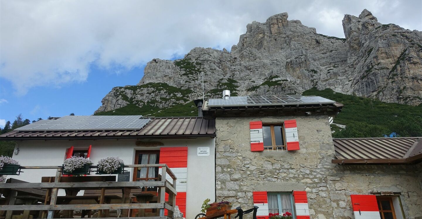 WKB1 1018 1 Das Rifugio Sommariva al Pramperet.