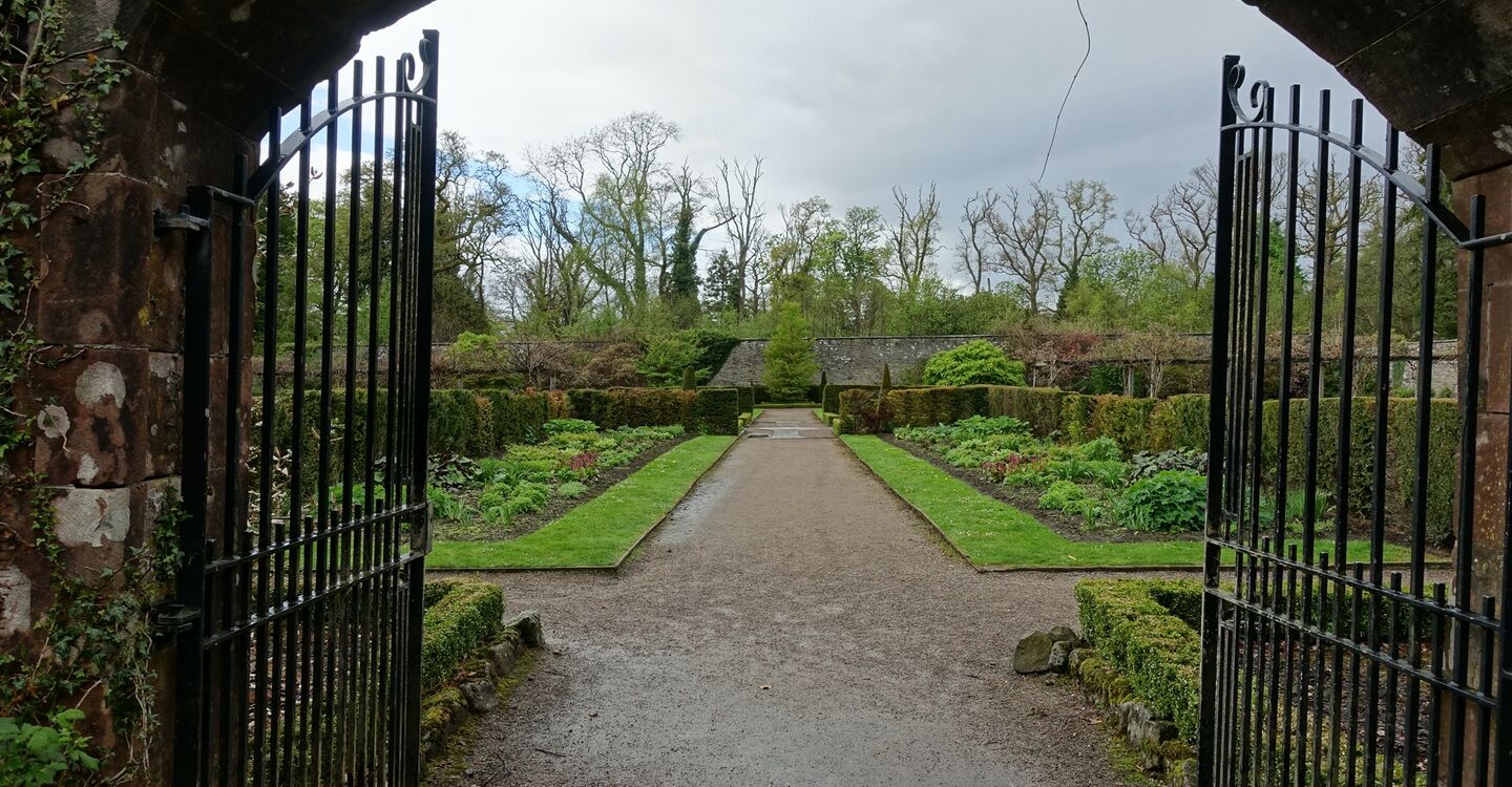 WSCH 1009 2 Kitchen Garden