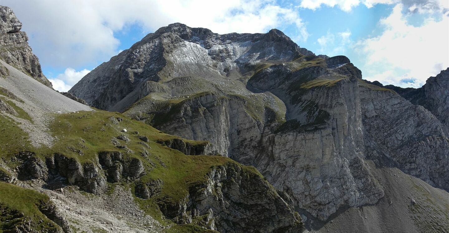 WKB1 1018 3 Der 2542 m hohe Monte Talvena.