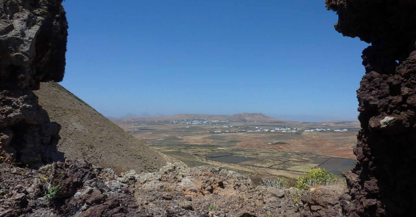 WL 1022 3 Lanzarote 29.0685 -13.500217 Felsdurchbruch am Montana de Guenia