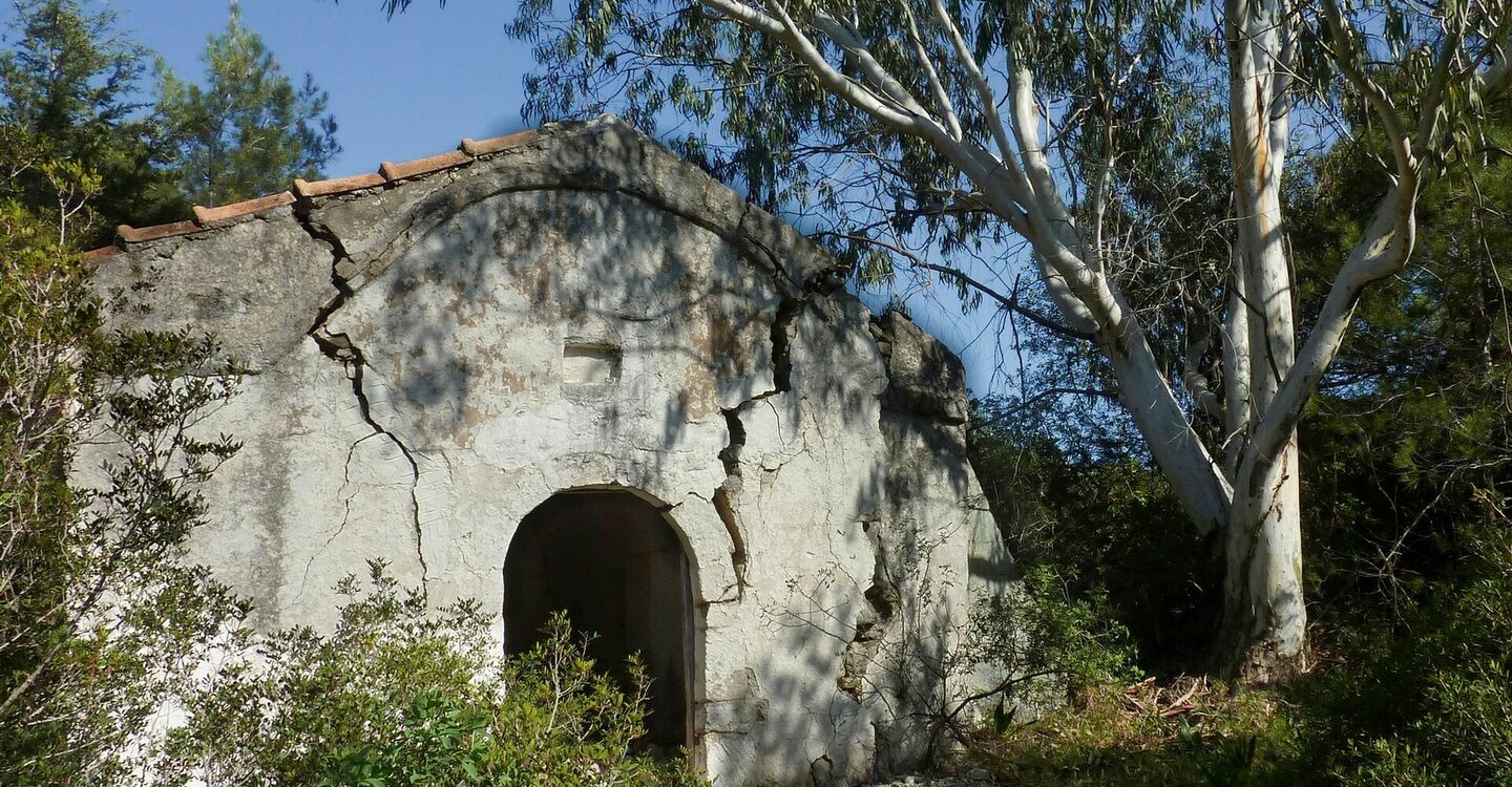 WRH 1050 2 verfallende Kapelle